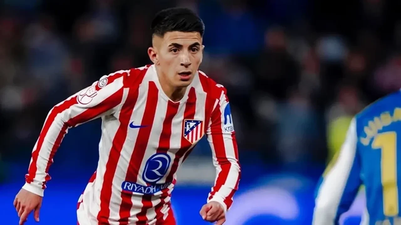 Galatasaray’a orta saha transferinde soğuk duş! Noa Lang’dan sonra geliyordu, kararını resmen açıkladı