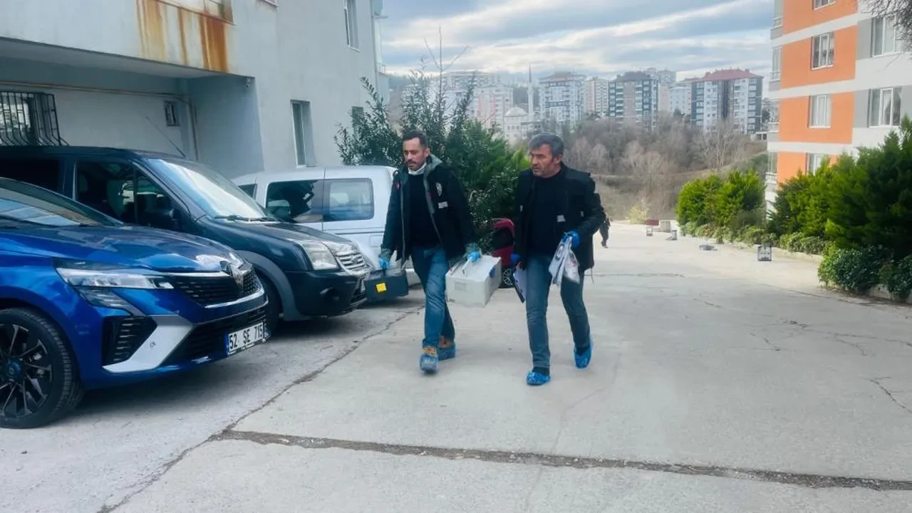 Ordu ve Düzce'de 2 kişi evlerinde ölü bulundu