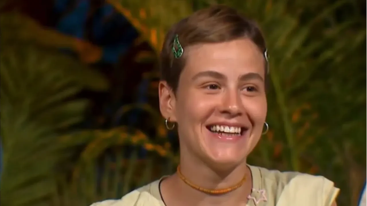 Survivor yarışmacısı Lina sinir krizi geçirdi! Set çalışanlarına saldırdı 