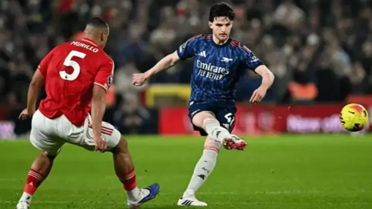 Arsenal Manchester United maçı başladı mı şifresiz canlı nereden izlenir?