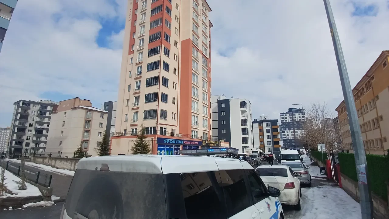 Duş aldıktan sonra fenalaştı! 17 yaşındaki çocuk hayatını kaybetti