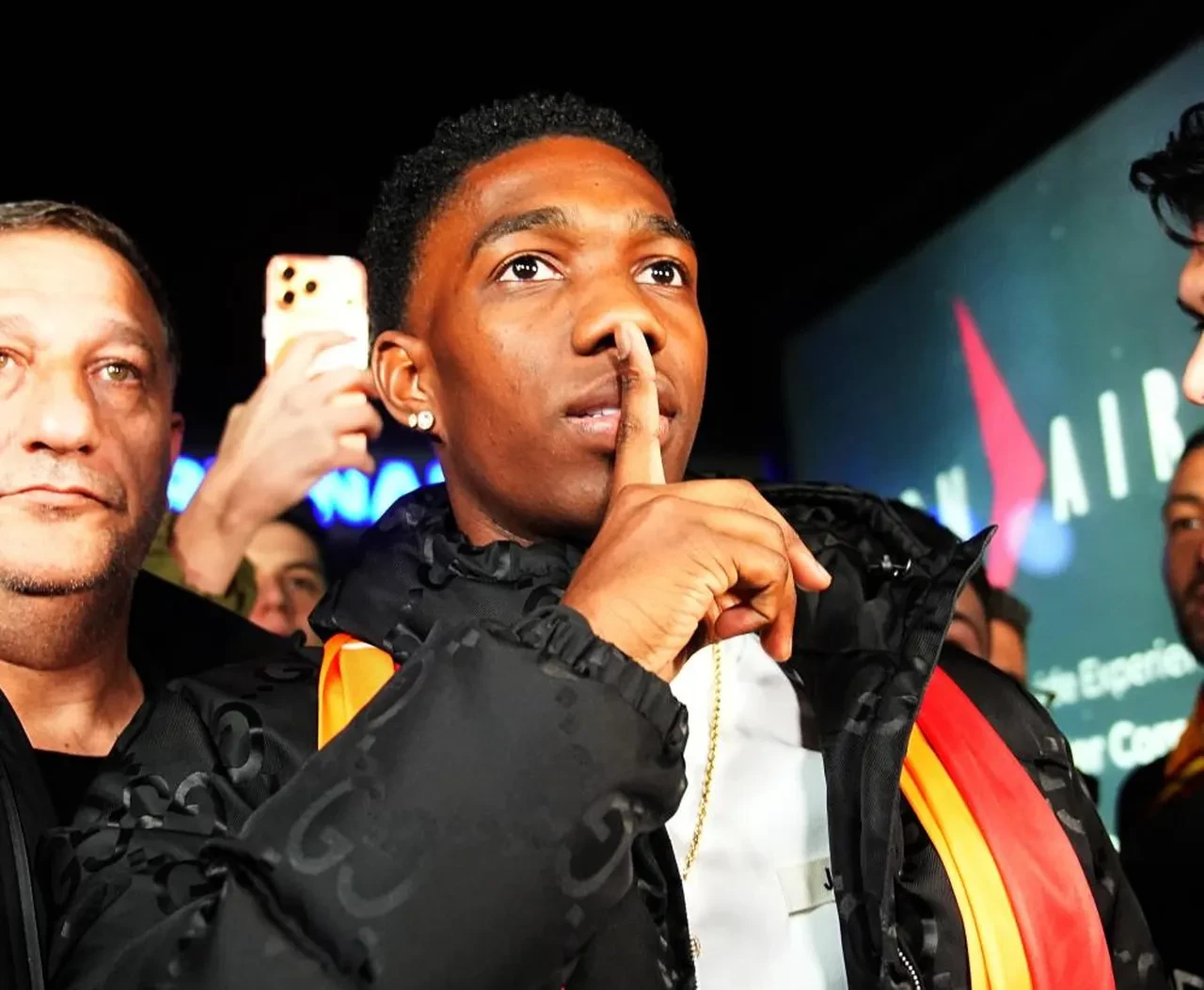 Galatasaray'ın yeni transferi Yaser Asprilla İstanbul'da! Fenerbahçeli John Duran'a mesaj yolladı