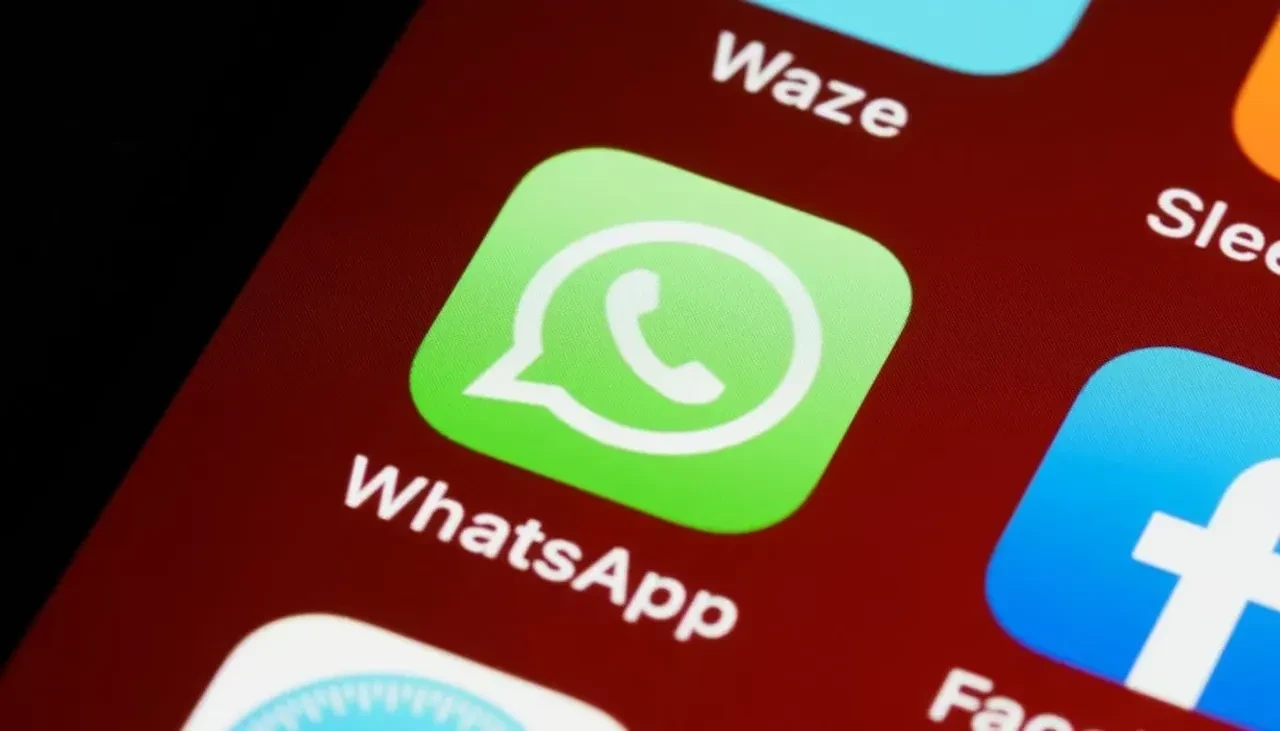 WhatsApp’tan gruplar için yeni adım: Sohbet geçmişi paylaşımı testte