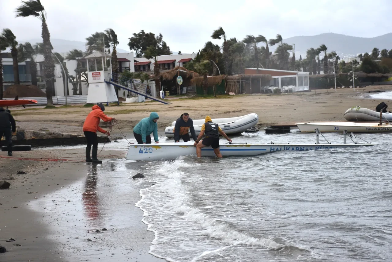 Yeni haftaya dikkat! Meteoroloji İstanbul'u uyardı: Sağanak geliyor