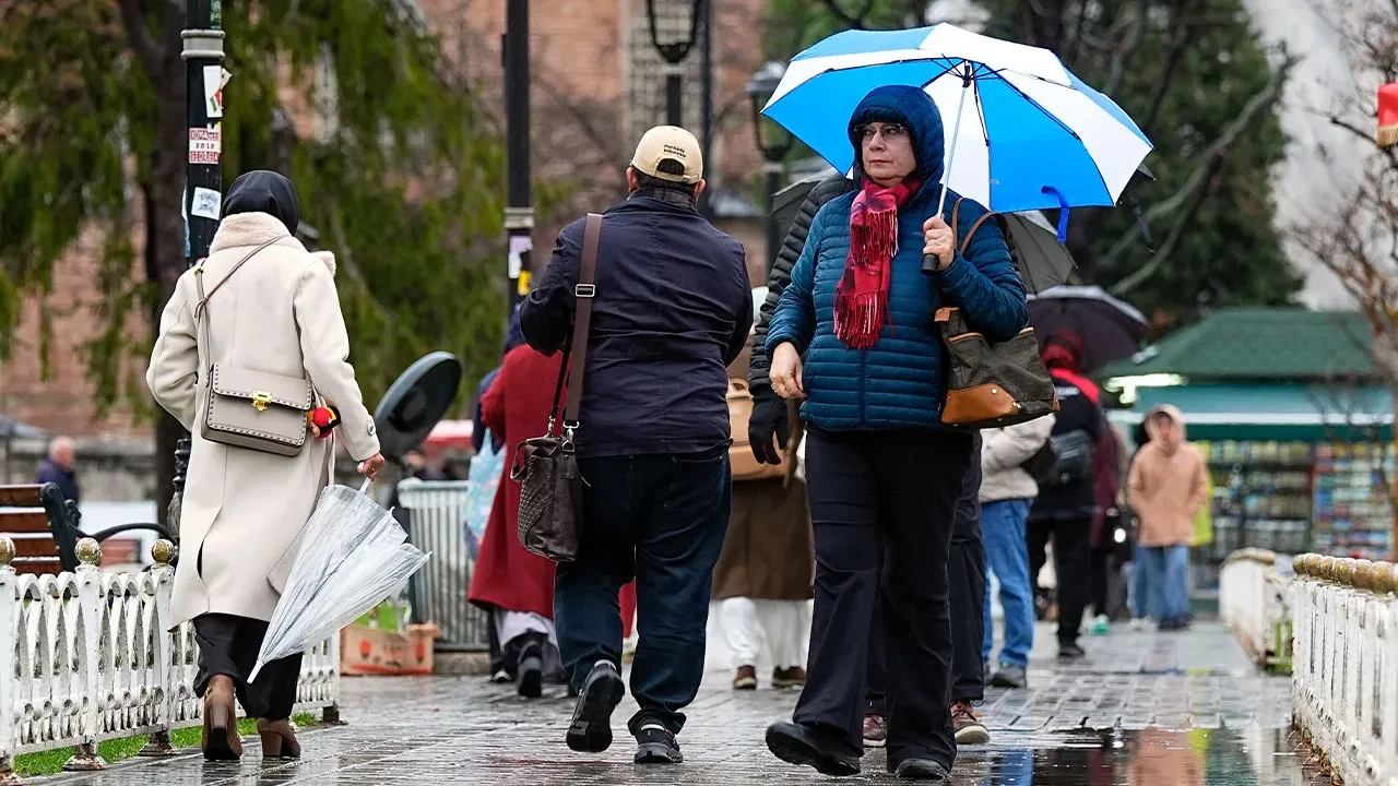 Yeni haftaya dikkat! Meteoroloji İstanbul'u uyardı: Sağanak geliyor