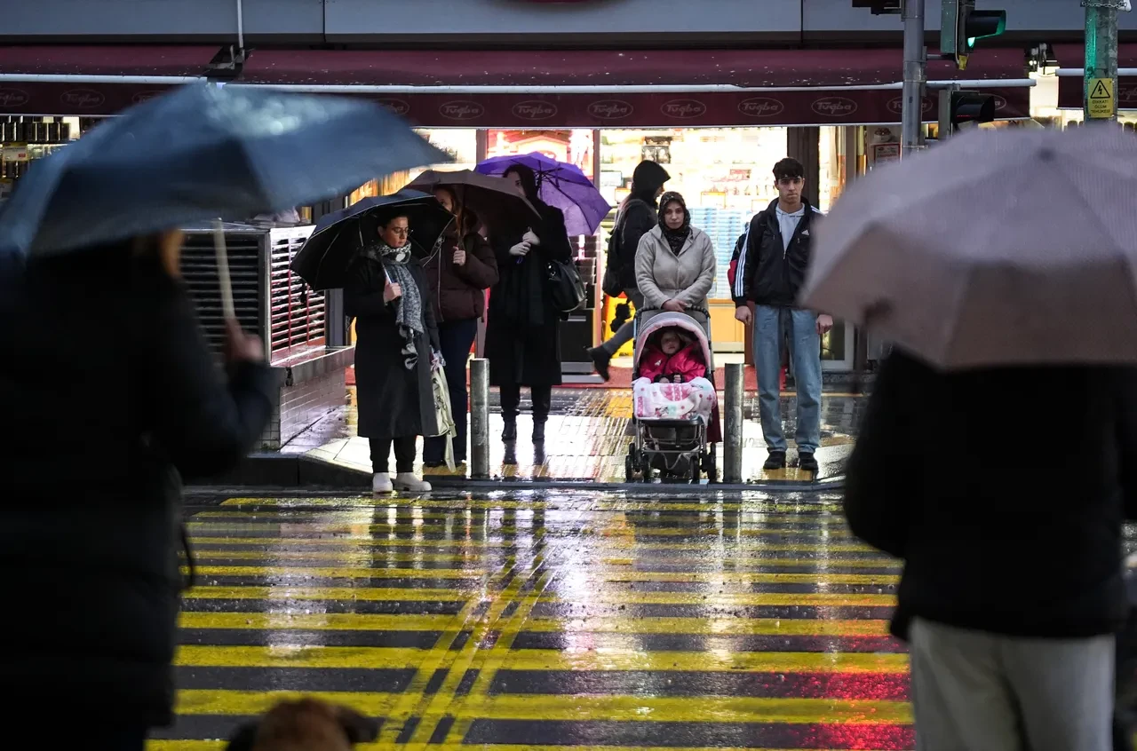 Yeni haftaya dikkat! Meteoroloji İstanbul'u uyardı: Sağanak geliyor