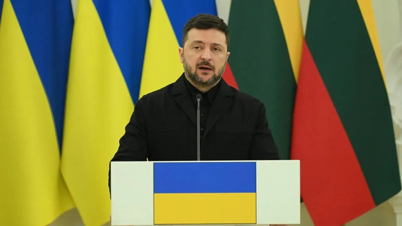 Zelenskiy duyurdu: ABD'nin Ukrayna için güvenlik garantileri belgesi hazır