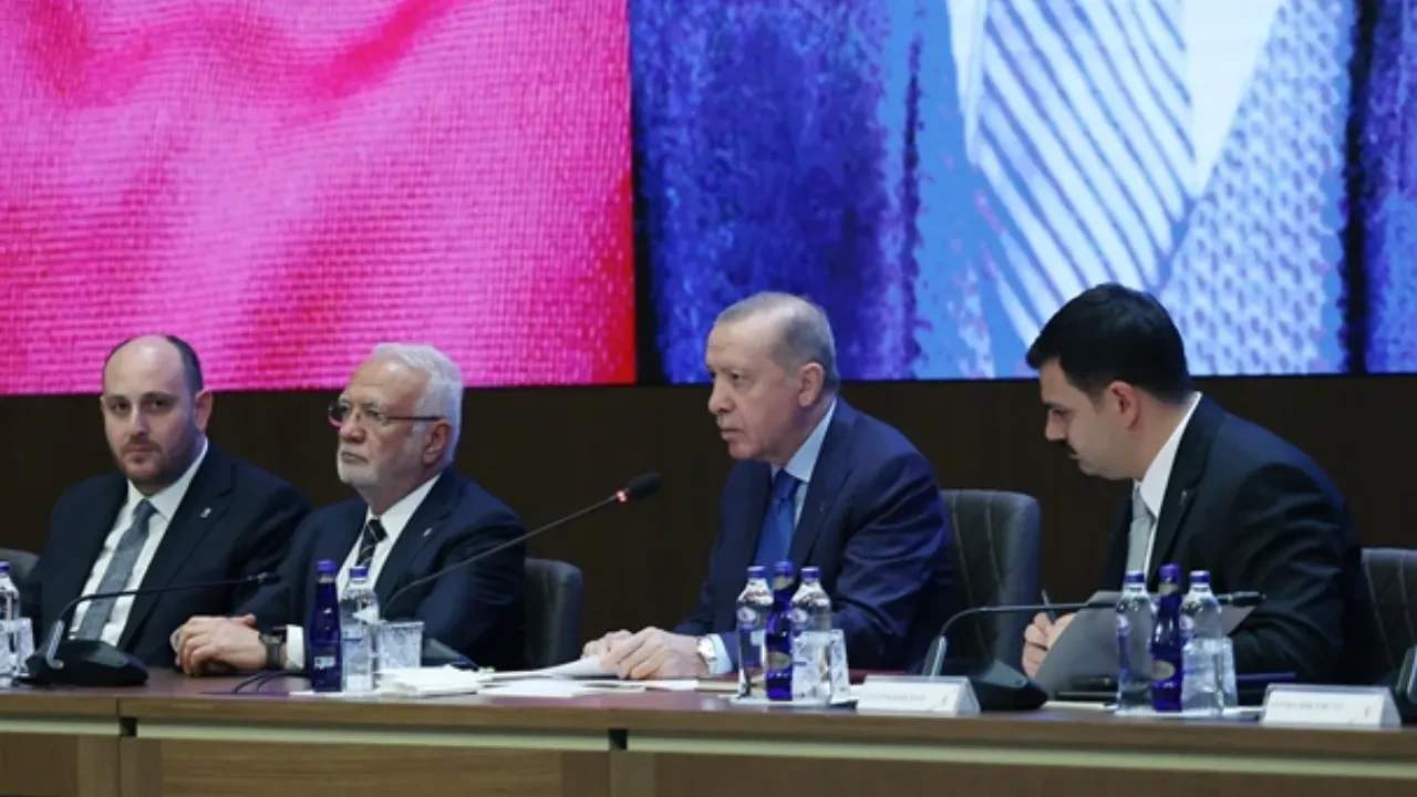 AK Parti MKYK toplantısı başladı