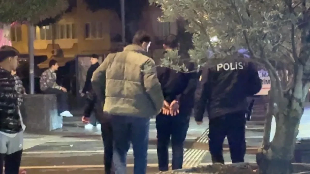 Alacak verecek kavgasında kan aktı: Çok sayıda yaralı ve gözaltı var