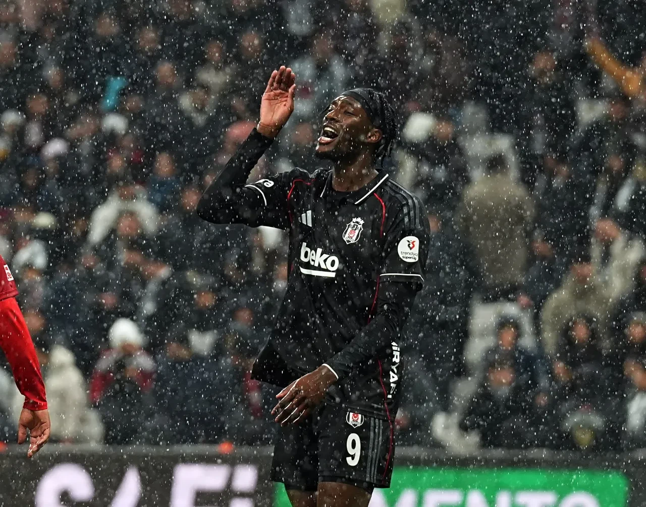 Beşiktaş, Abraham'ın bonservisini aldı! Ödenen miktar açıklandı