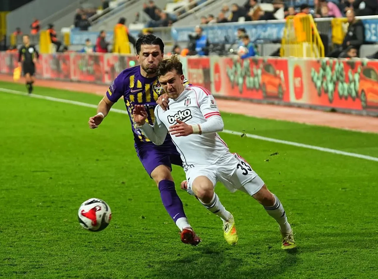 Beşiktaş'a deplasmanda Eyüpspor şoku! Öne geçtiği maçta beraberliğe razı oldu