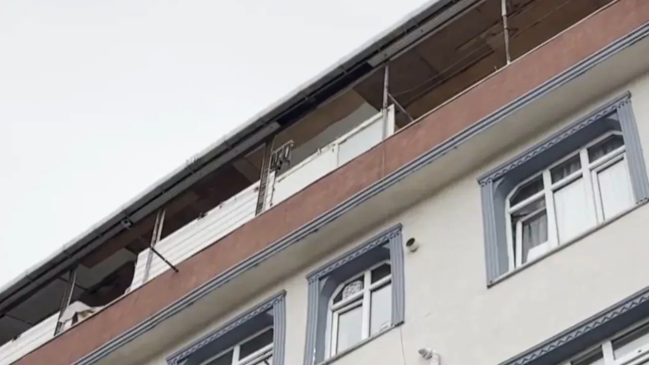 İstanbul'da korkunç olay! 3 kişi evde ölü bulundu