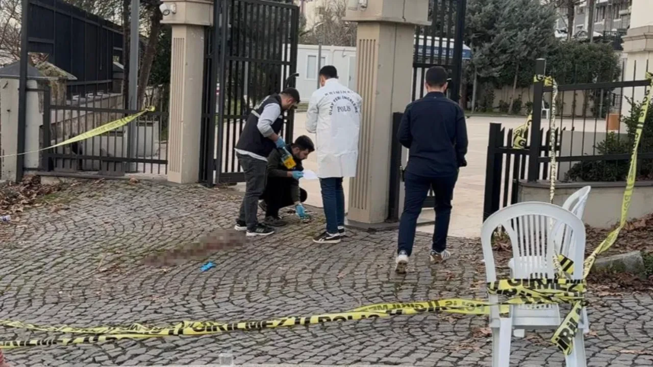 Kağıthane'de dehşete düşüren olay! Annesinin cenazesinde kardeşini öldürdü