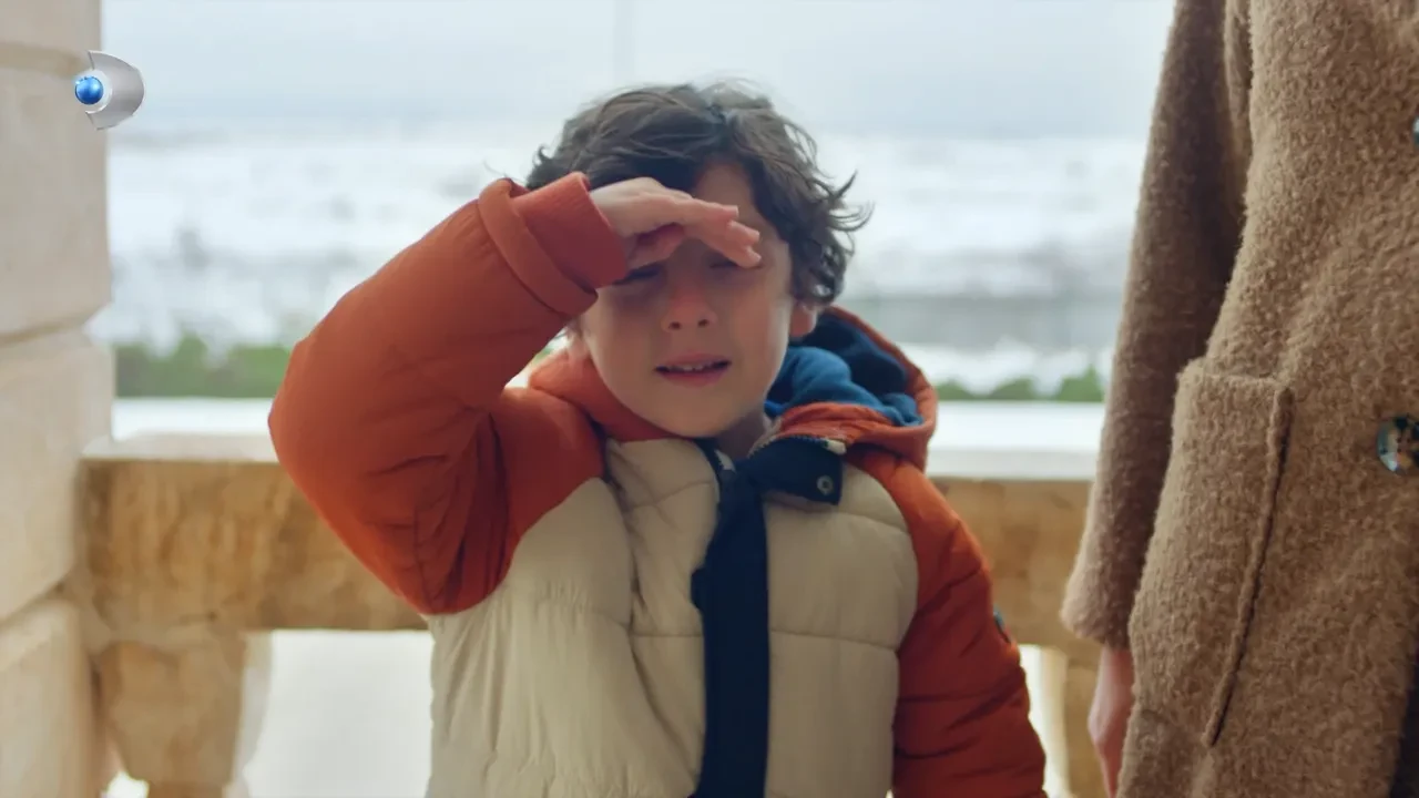 Mardin'de çekilen Uzak Şehir dizisinden bayrak mesajı