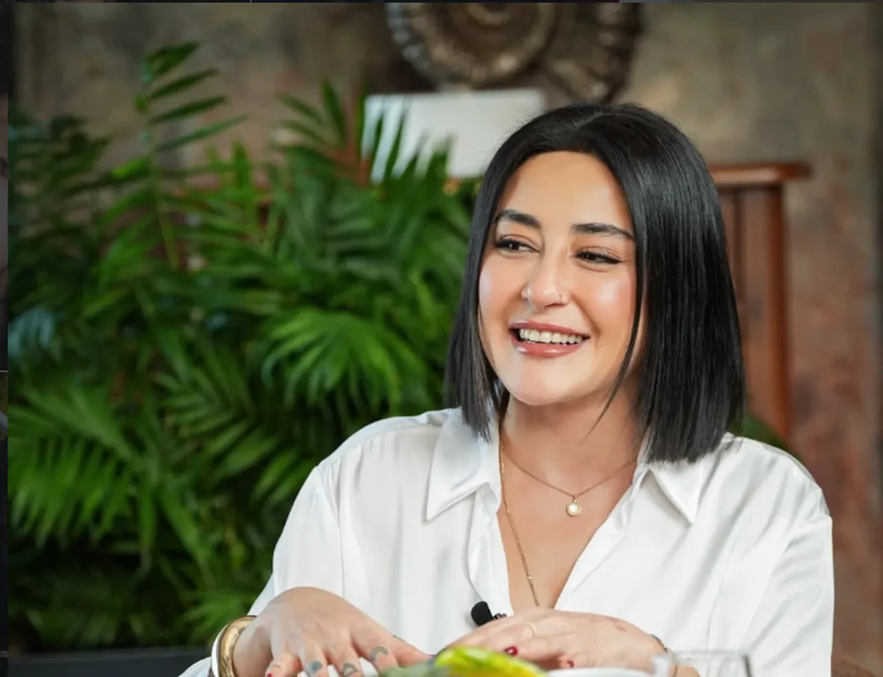 Melek Mosso sahnede fenalaştı!