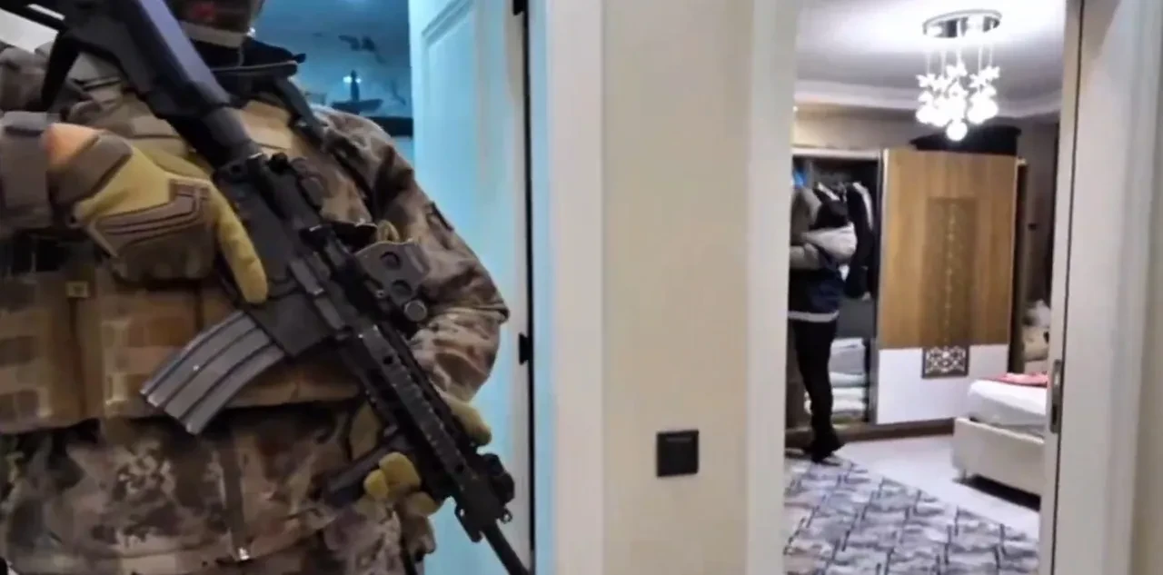 Organize suç örgütüne büyük darbe! 10 milyar TL'lik dev vurgun: Hesaplara el konuldu, 38 şüpheli yakalandı