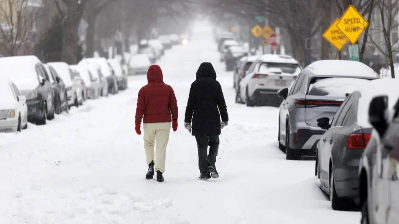 ABD'de kar kabusu! Ölü sayısı 18'e yükseldi
