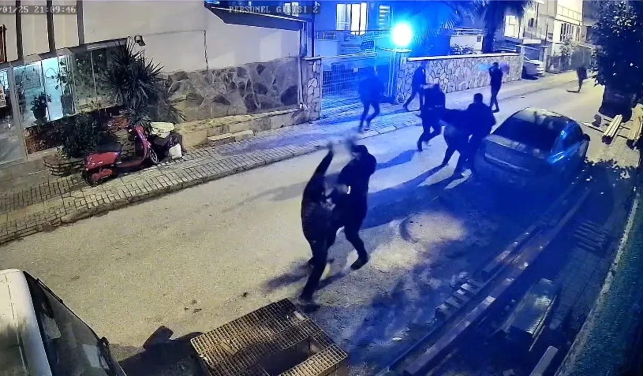 Alacak verecek meselesi kanlı bitti! İki grup arasında bıçaklı ve zincirli kavga