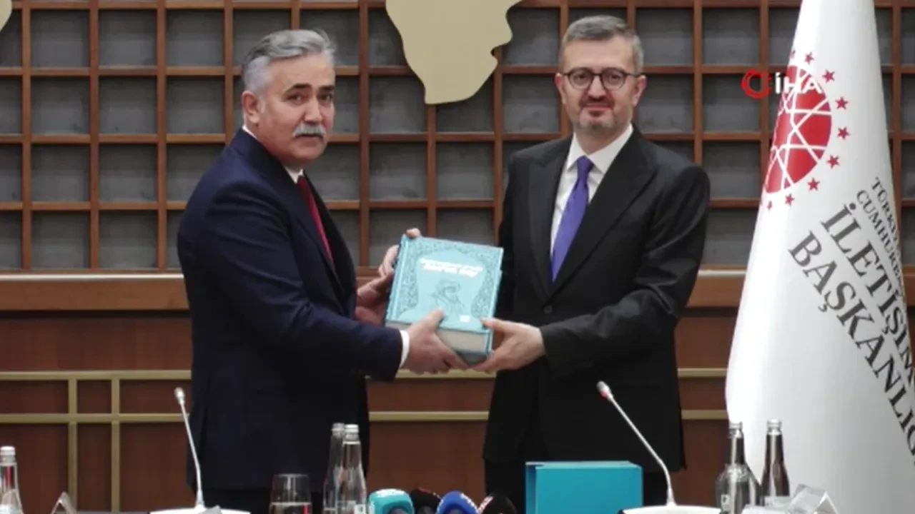 Binlerce gazete, dergi ve internet haber sitesi faydalanacak! Cumhurbaşkanlığı İletişim Başkanı Burhanettin Duran ayrıntıları duyurdu