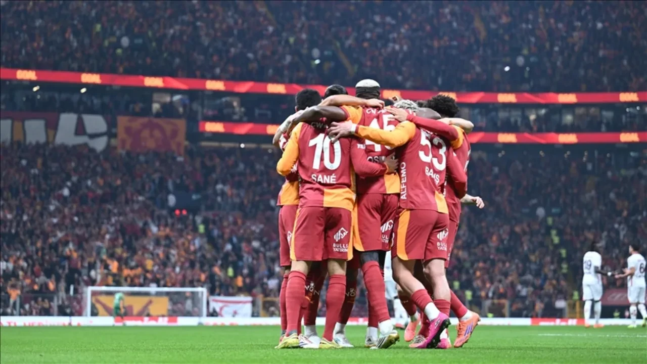 Galatasaray’da Manchester City maçı öncesi çifte müjde! İki yıldız isim kamp kadrosuna alındı