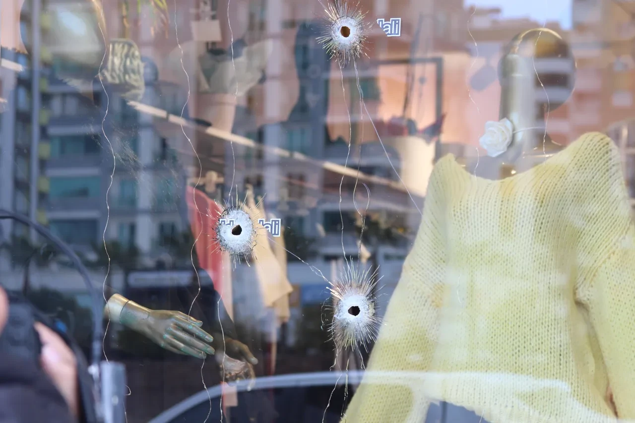 Gece yarısı mağazayı kurşunladılar! Tam 10 el ateş etmişler