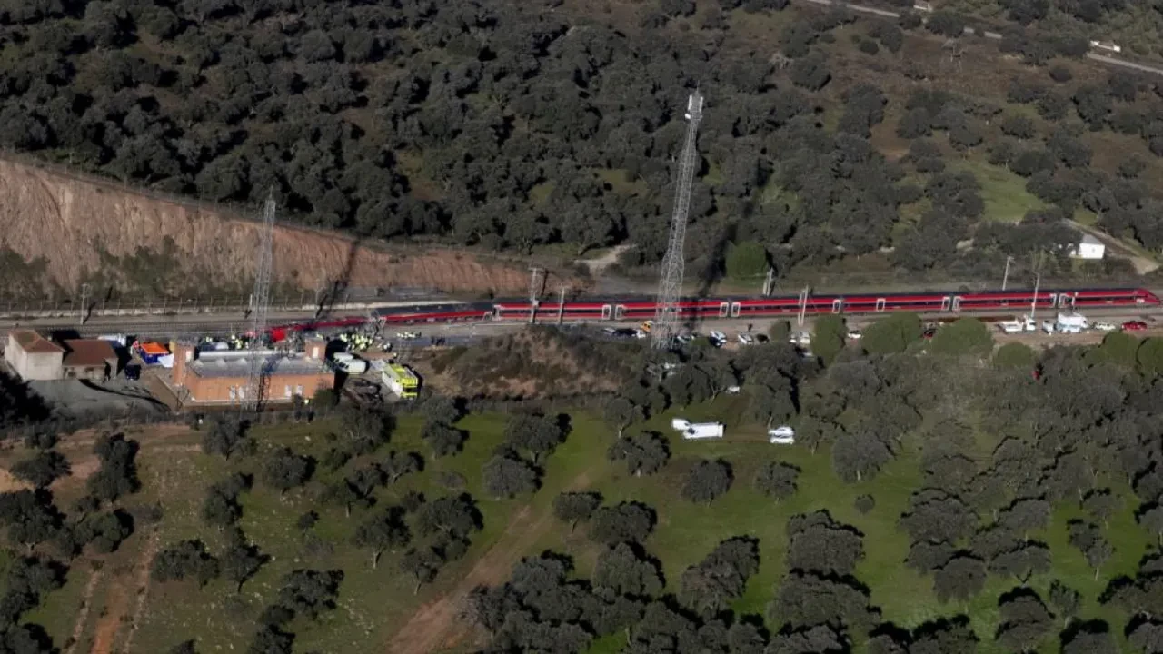 İspanya'da hızlı tren kazasında 45 kişi hayatını kaybetmişti! Ailelere 20 milyon euro ödenecek