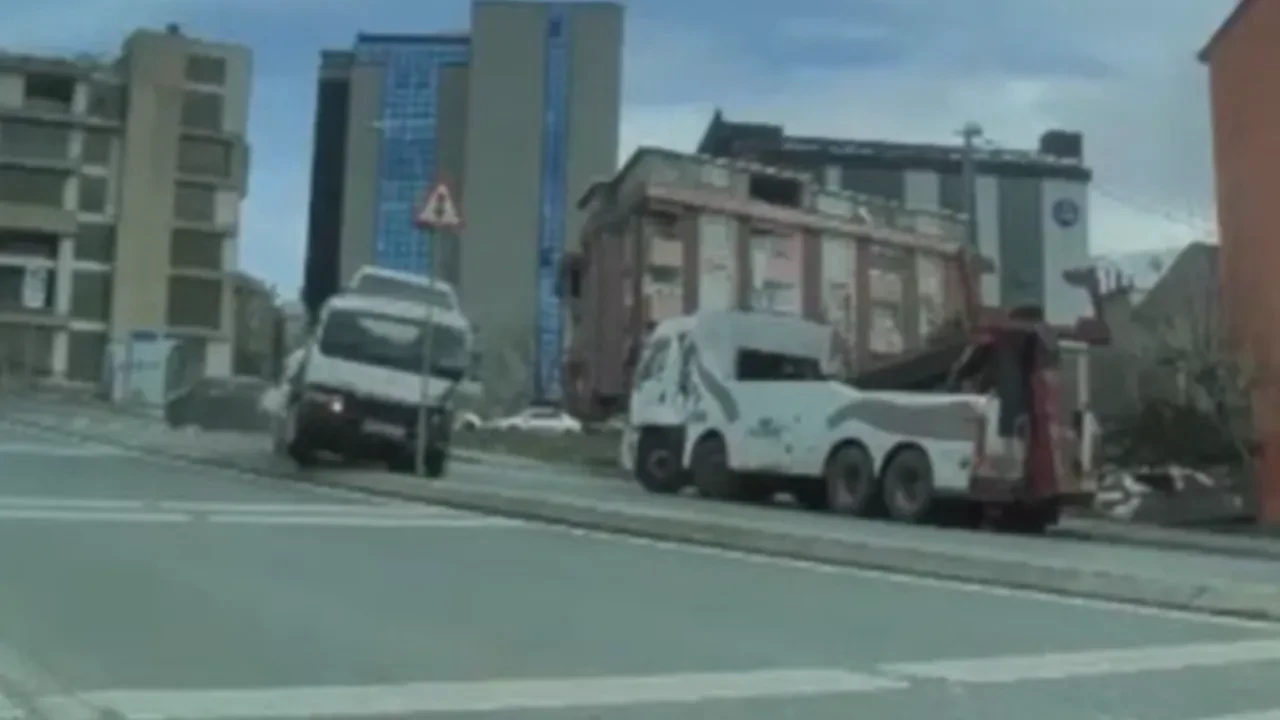 Karşı şeride geçip önüne geleni ezdi! Bağcılar'da çekici dehşet saçtı