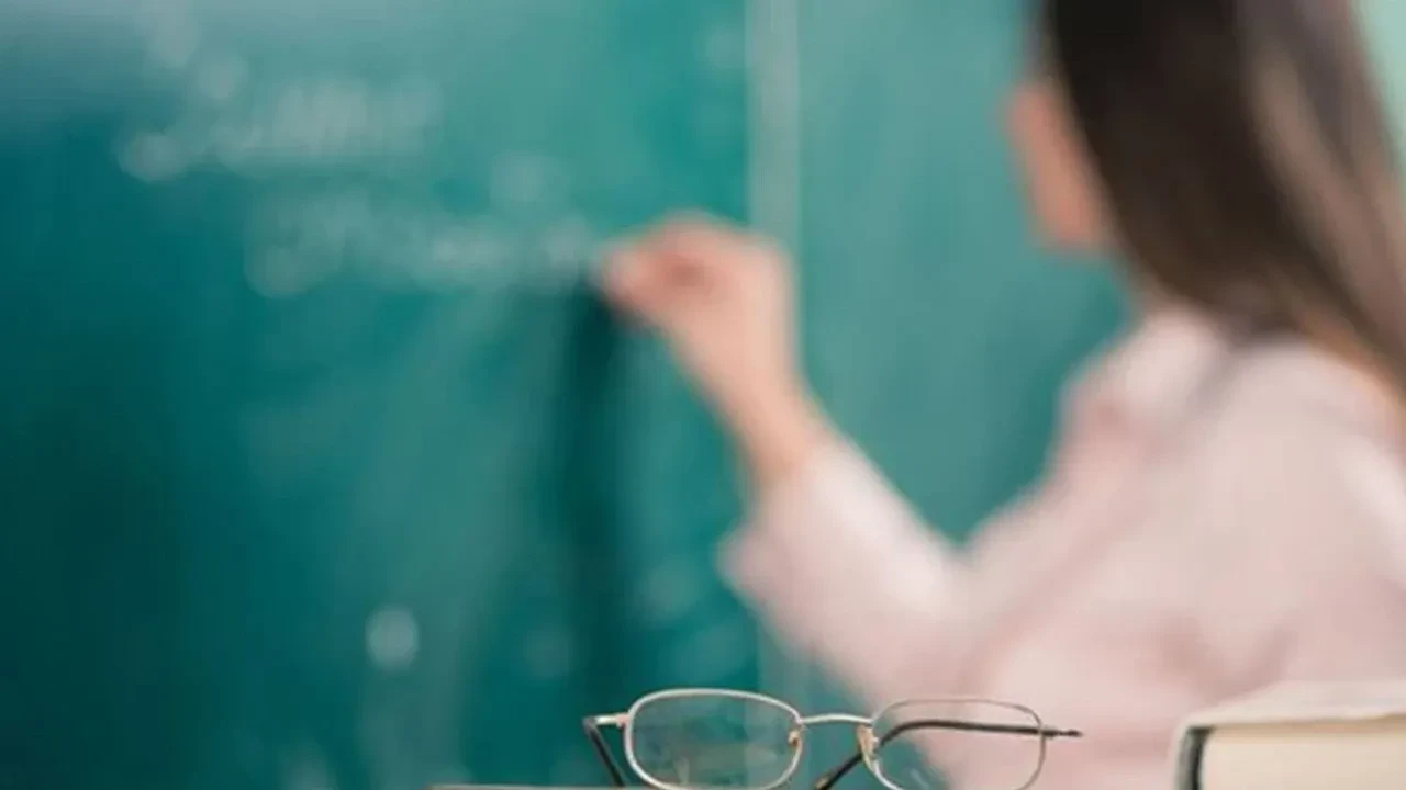 Milli Eğitim Akademisi hazırlık eğitimi başvurusu bitti mi geç başvuru var mı?