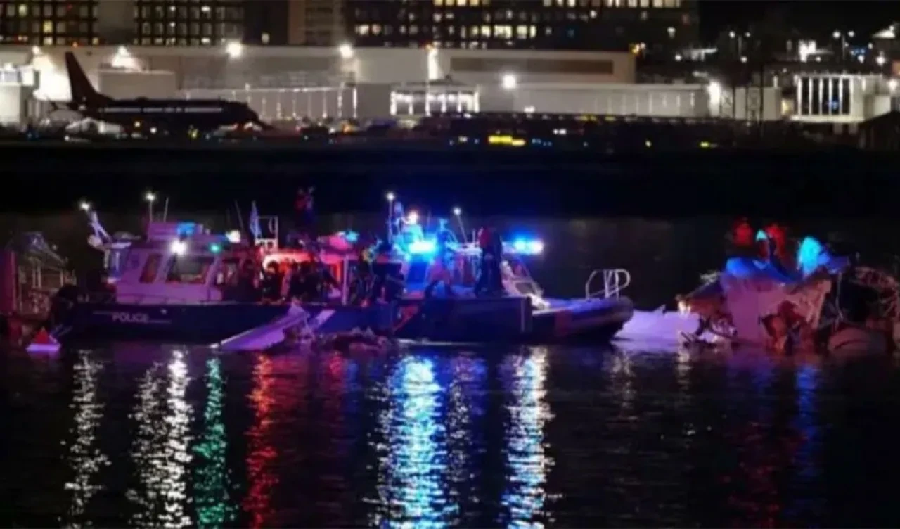 ABD'de çeyrek asrın en büyük havacılık faciasıydı! Yıl dönümünde kazaya ışık tutan bir simülasyon yayınlandı