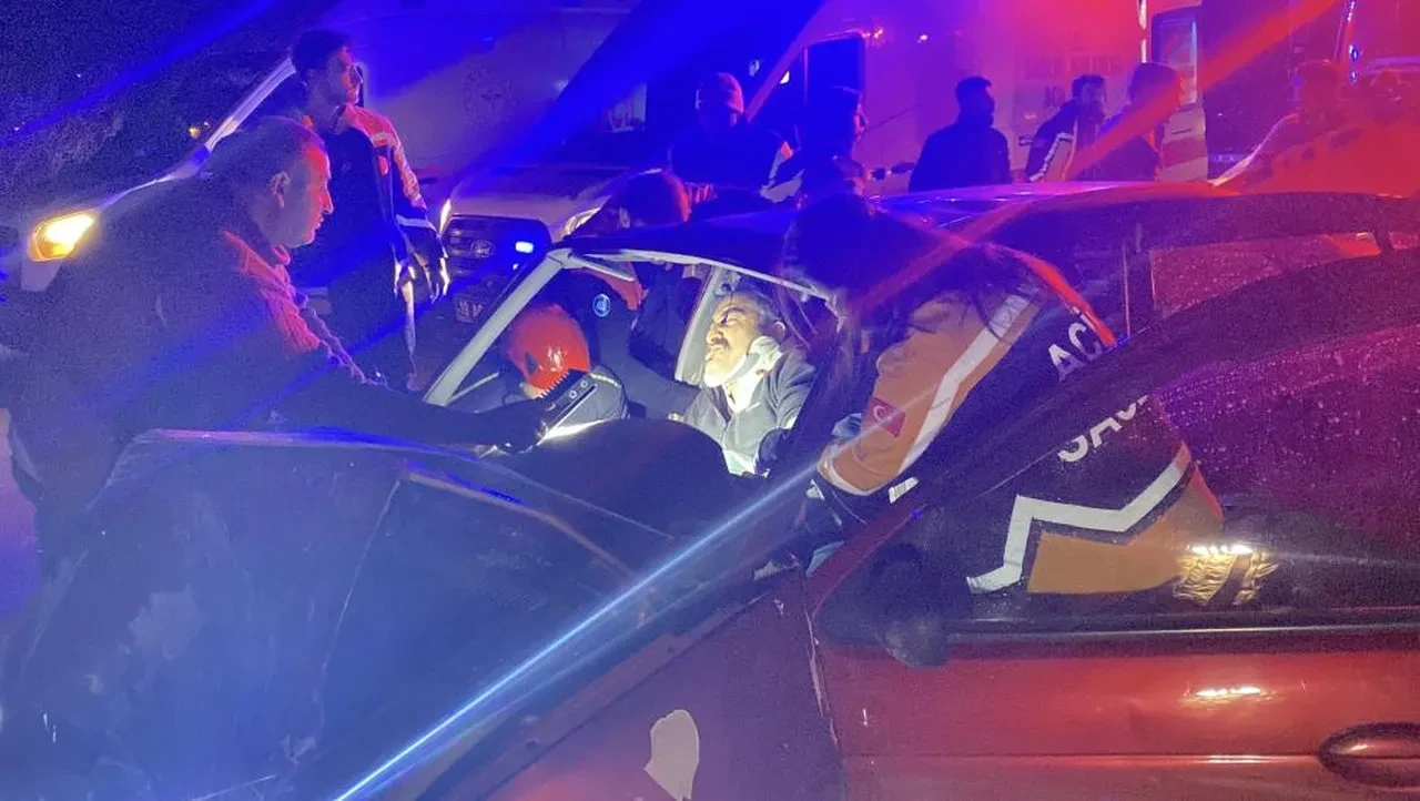 Çorum'da feci kaza: 3'ü çocuk 8 kişi yaralı