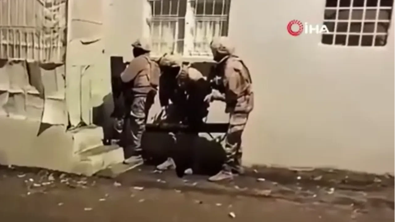 Diyarbakır ve Manisa'da uyuşturucuya büyük darbe! Operasyonlarda 445 şüpheli yakalandı