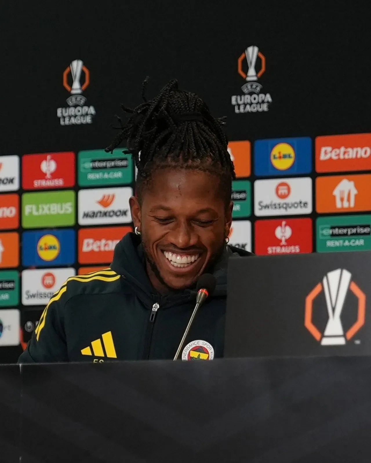 Fenerbahçe'de Domenico Tedesco'dan savunma hattına müdahale! 