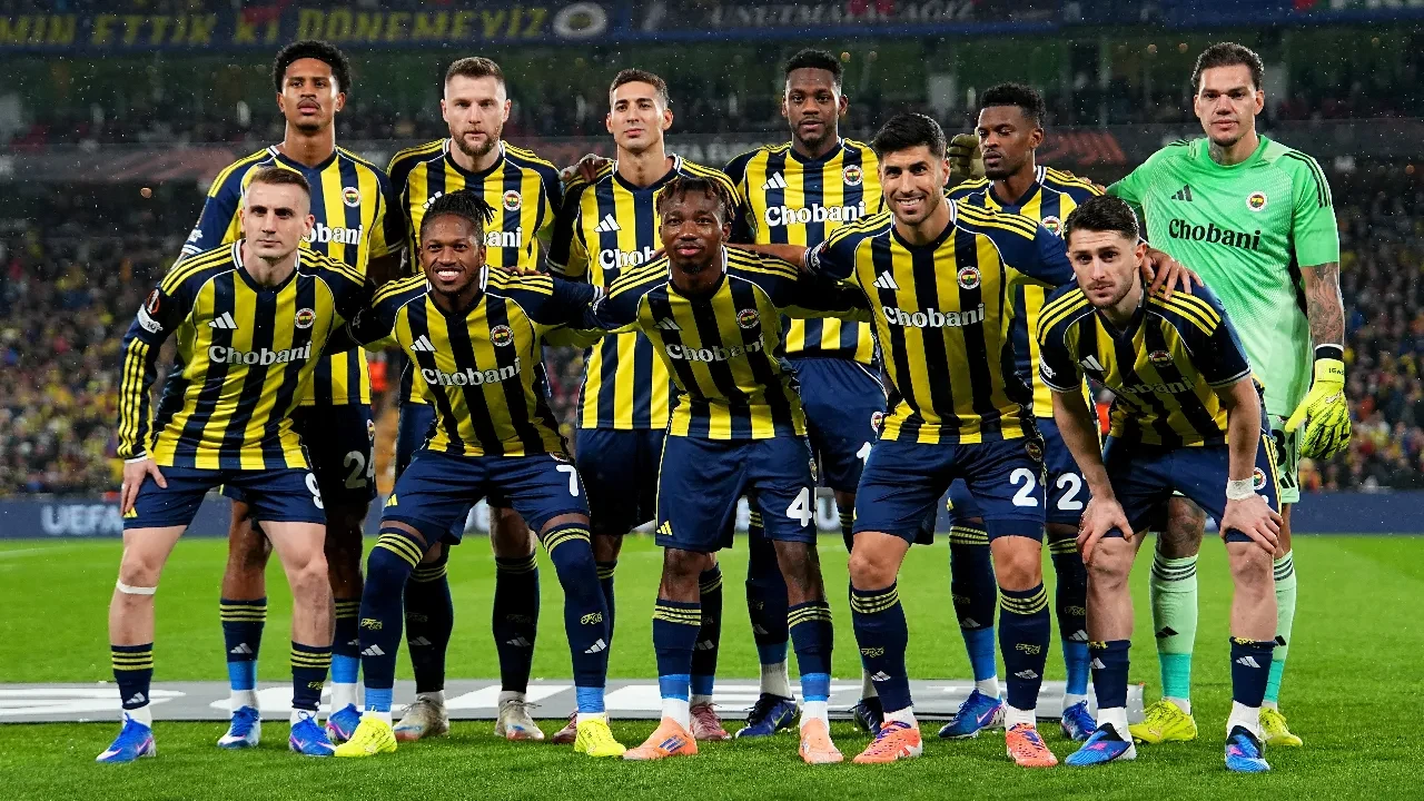 Fenerbahçe'nin FCSB maçı kadrosu belli oldu! 8 isim kamp kadrosunda yer almadı