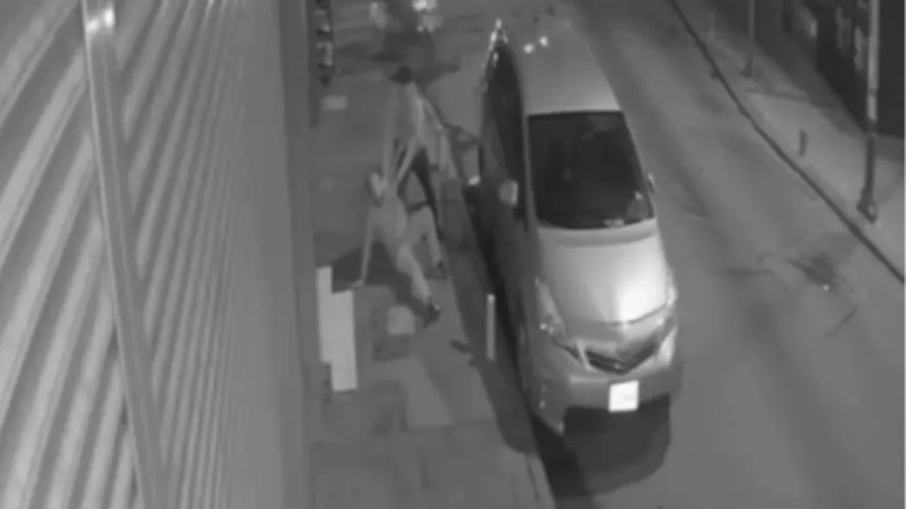 İstanbul’un göbeğinde kalaşnikofla saldırdı! Boğuşma sırasında silahını kaptırdı