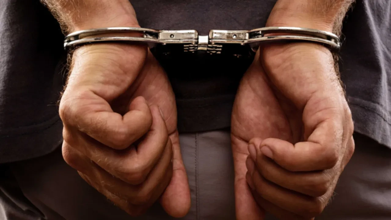 Kırmızı bültenle aranan suçlular yakalandı! Bakan Ali Yerlikaya operasyonu duyurdu