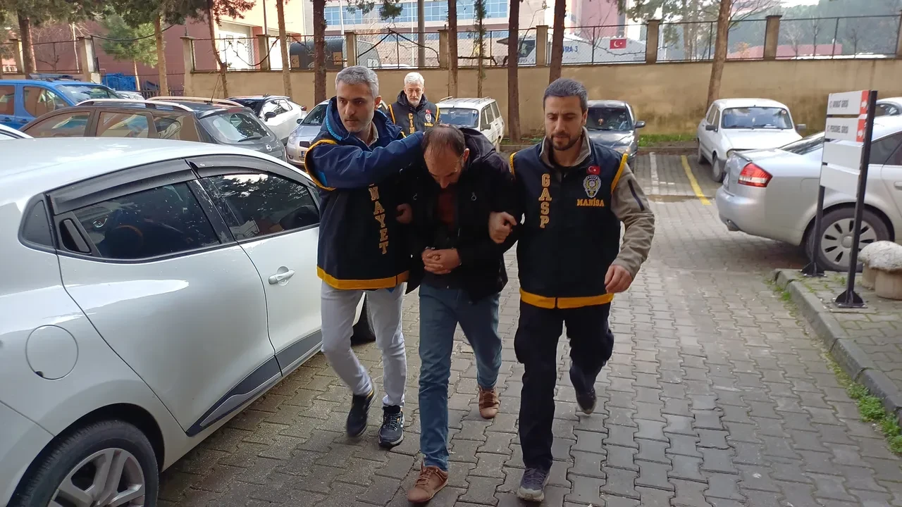 Manisa'daki kadın cinayetiyle ilgili sıcak gelişme! İçişleri Bakanı Ali Yerlikaya devreye girdi