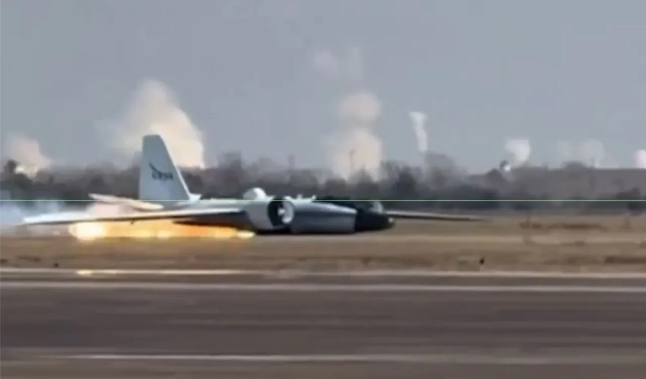 NASA'nın uçağı yürekleri ağza getirdi! Pistte sürüklendi, alevlere teslim oldu