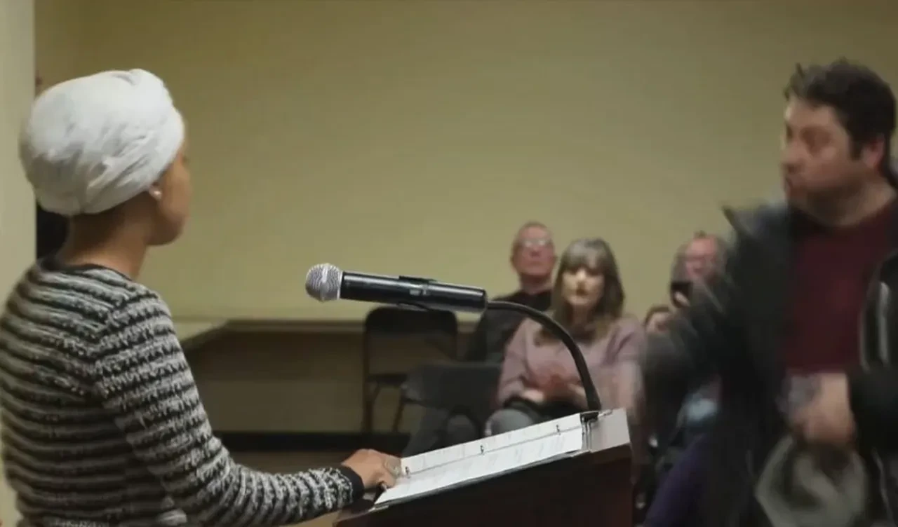 Trump ile anlaşamayan ABD'li siyasetçi İlhan Omar'a şırıngalı saldırı! 