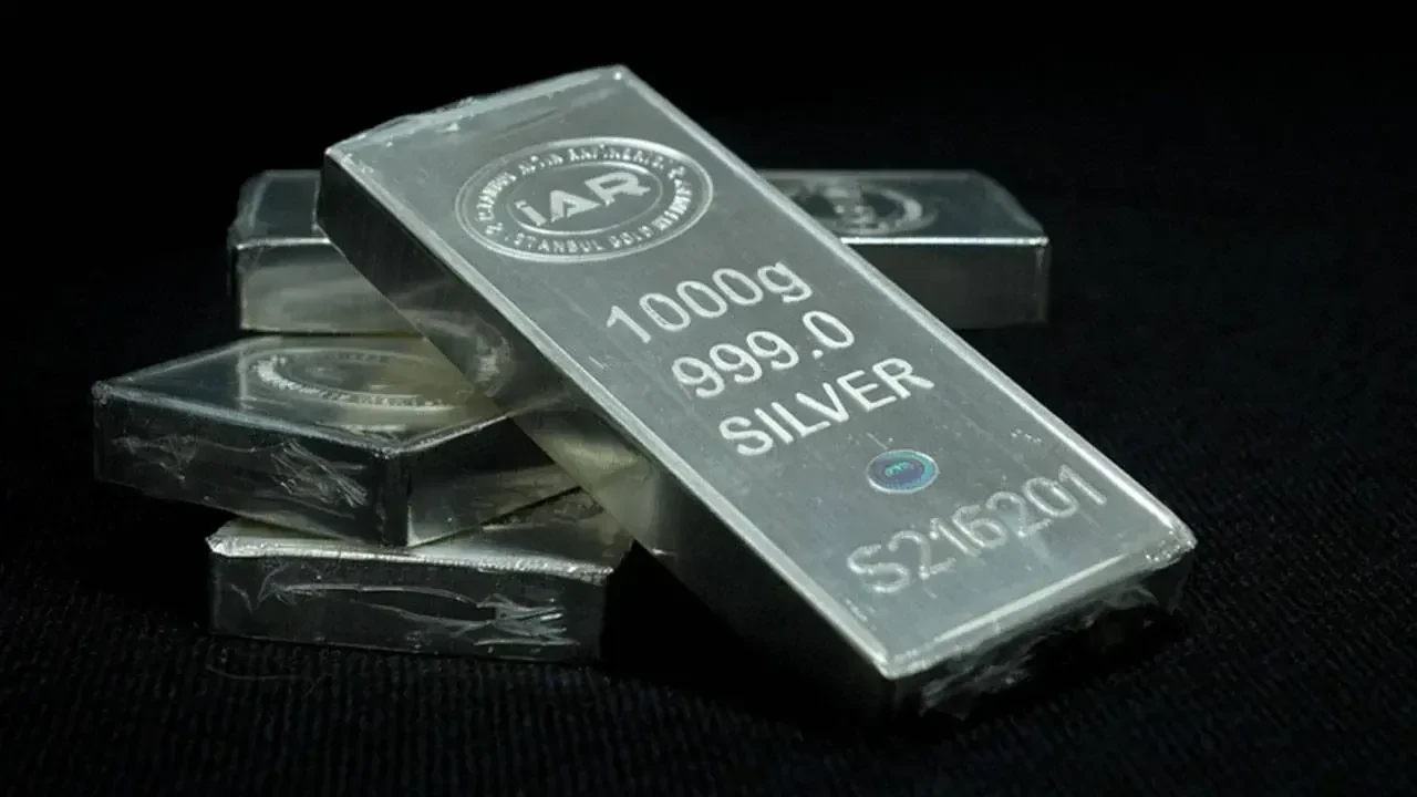 Yatırımcılar dikkat: Gümüşte “balon” sinyali güçleniyor