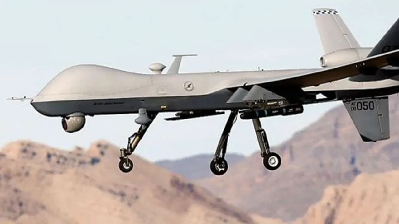 ABD tehditlerine karşı İran'dan 1000 İHA hamlesi