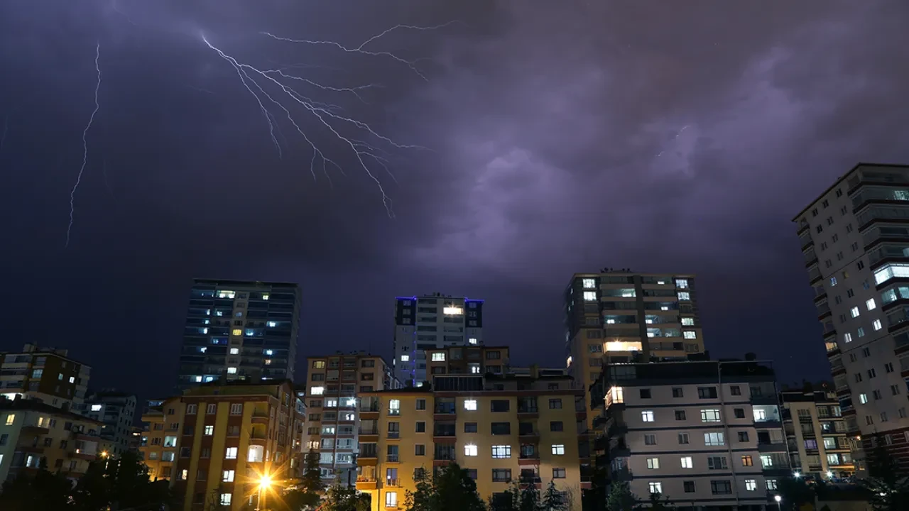 Ankara'da fırtına alarmı! Valilikten uyarı geldi