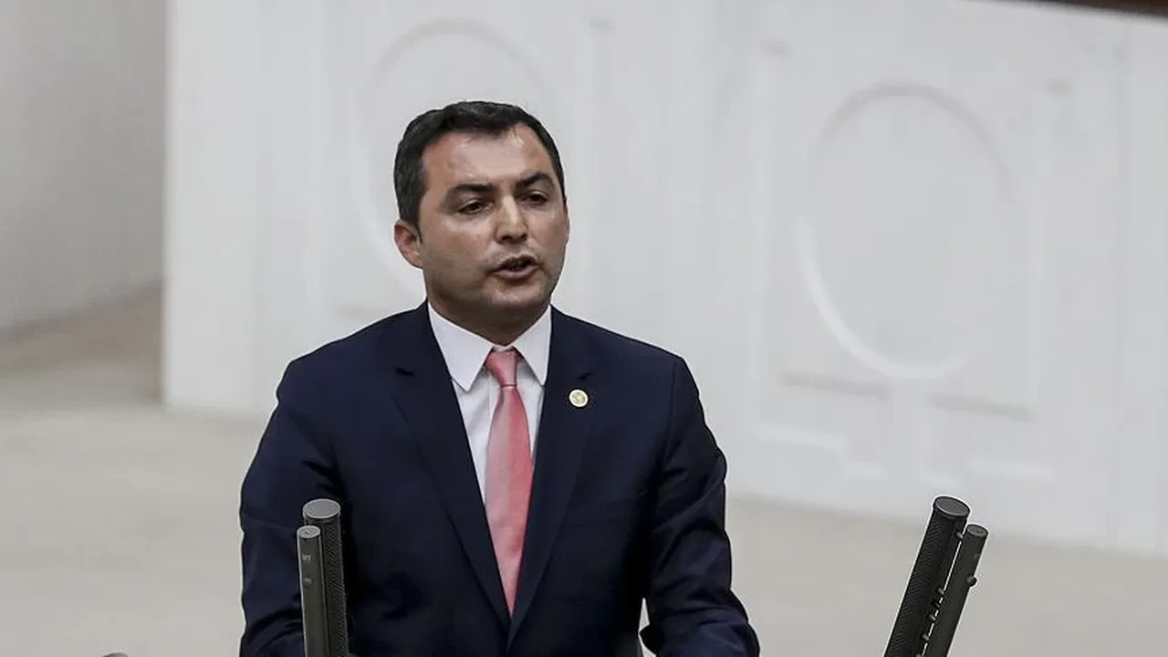 Baklava kutusundan paralar çıkmıştı! Manavgat Belediyesi davasında başkanla birlikte aynı kelimeyle savundular