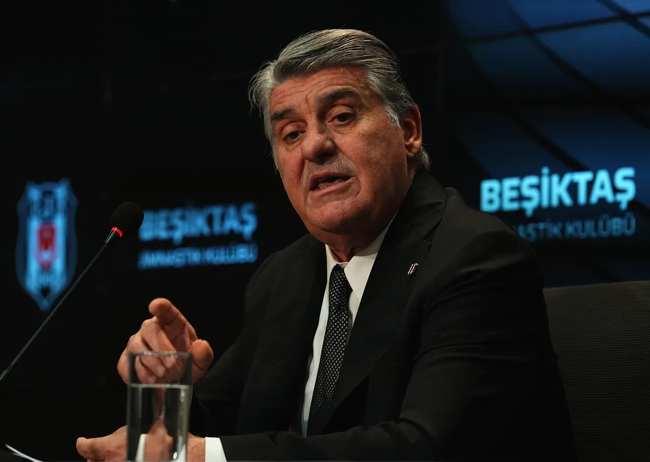 Beşiktaş, Kristjan Asllani'yi kadrosuna katıyor! Başkan Serdal Adalı transferi duyurdu