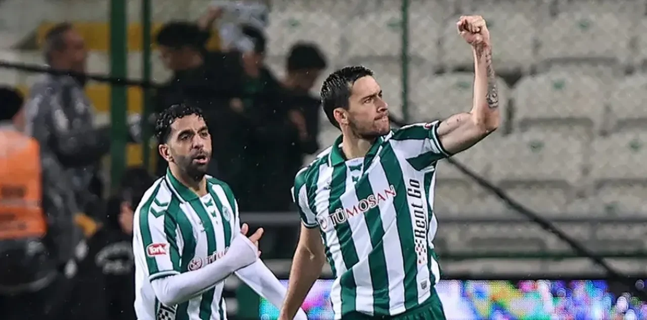 Beşiktaş ve Fenerbahçe'de de oynadı! Trabzonspor tecrübeli golcüyle el sıkıştı