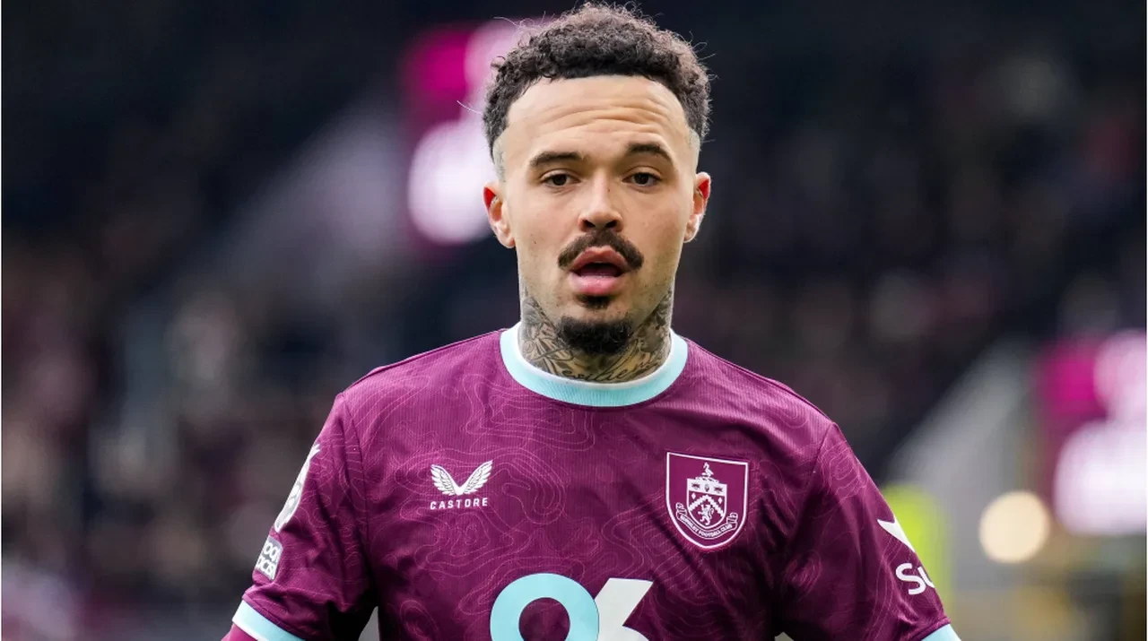 Beşiktaş'a sol bekte 2 yeni isim! Siyah-beyazlılar transferde gaza bastı