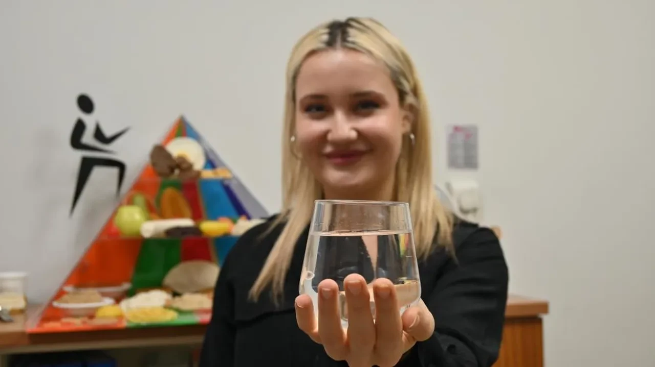 Çocuklar dikkat! Kışın su tüketiminin azalması sağlığı tehdit ediyor