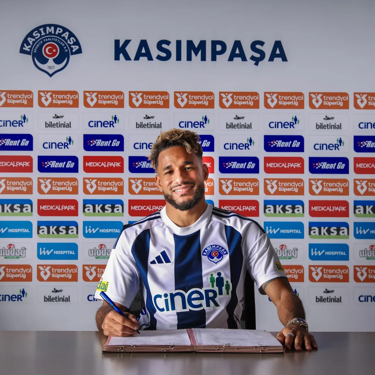 Kasımpaşa'da Jim Allevinah transferi: Takviyeler devam ediyor!