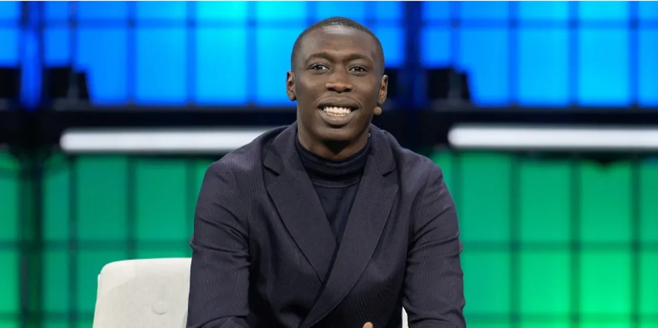 Kimse bir kere bile sesini dahi duymadı! Fenomen Khaby Lame'den 975 milyon dolarlık anlaşma 