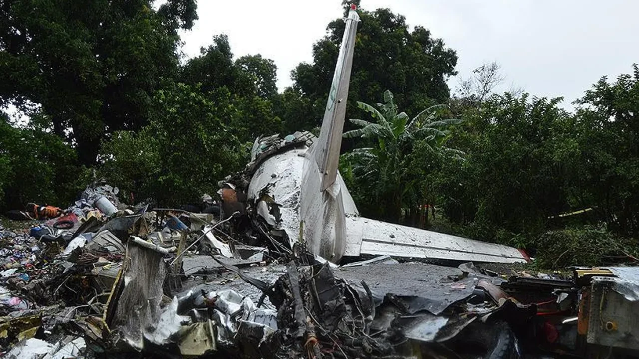 Kolombiya'da içinde 15 kişinin bulunduğu uçak düştü! Temsiler Meclisi Üyesi Amaya dahil kurtulan olmadı