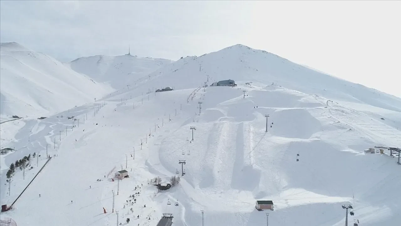 Meteoroloji il il açıkladı! Kar kalınlıkları rekor seviyeye ulaştı